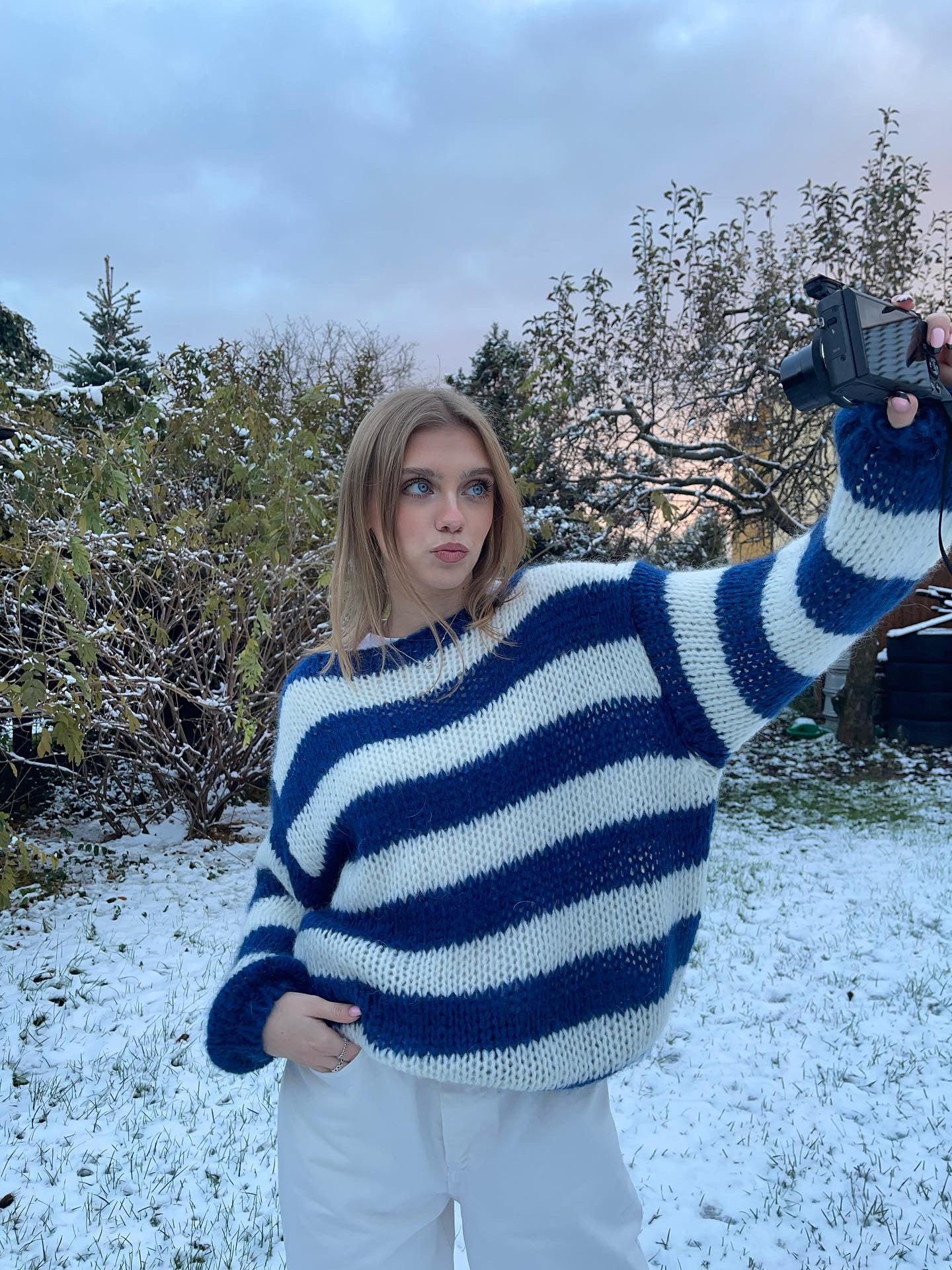 Anna Olympia Knit - NavyStriktrøjerinjainja